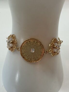 CLAIRS GOLD TONE FAUX PEARL FILAGREE RHINESTONE BRACELET